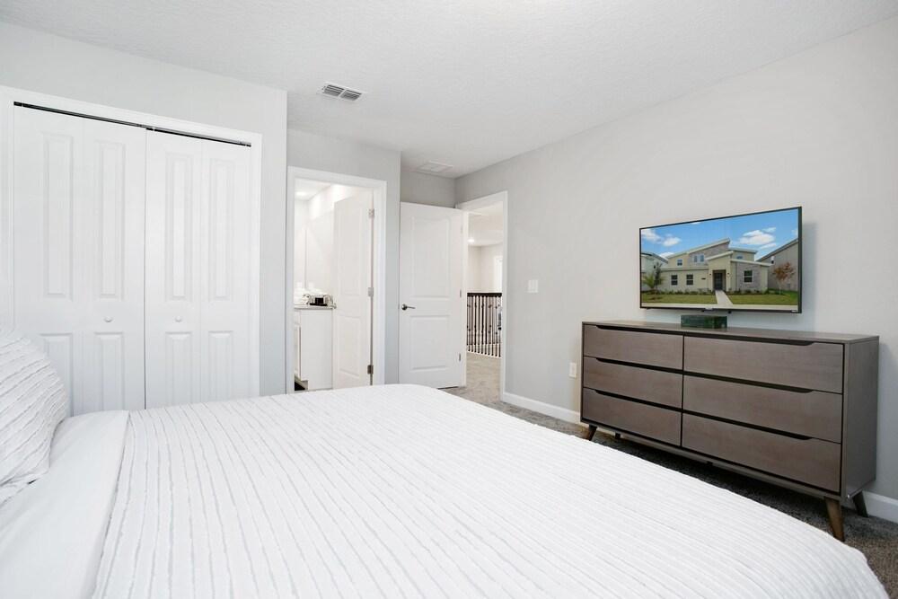 Target Villa Story lake