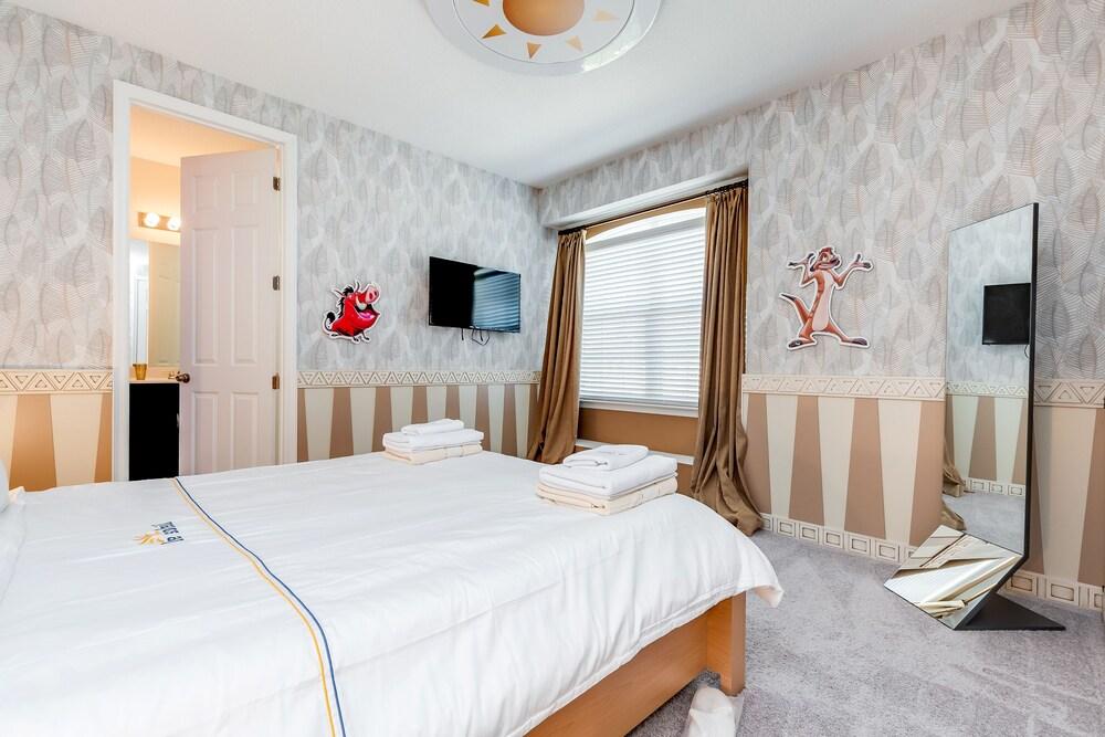 Sawyer Villa Solara 5