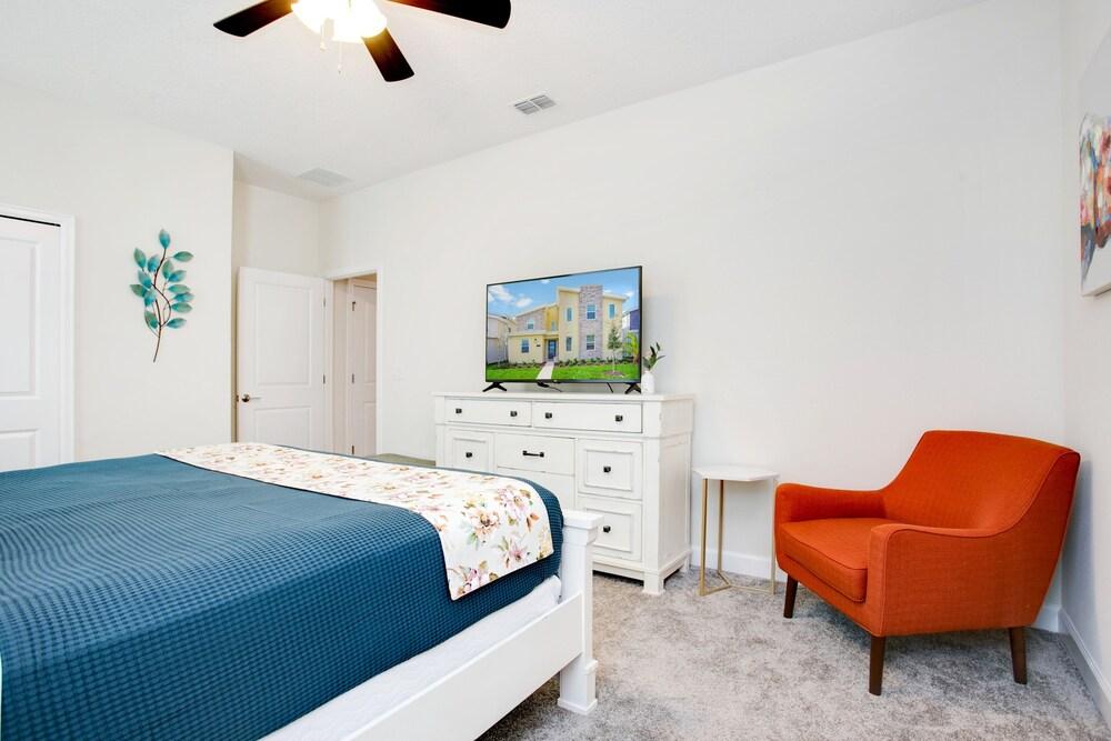 Bookmark Villa Story Lake 3