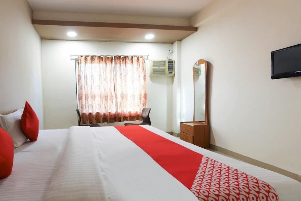 Hotel Virasat Mandav