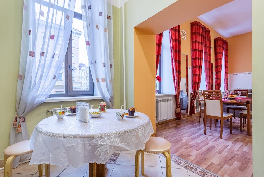 SivakApart on Liteiniy 21