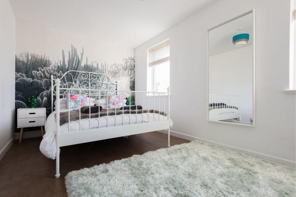 The Jericho Escape - Comfortable Modern 4bdr in Jericho