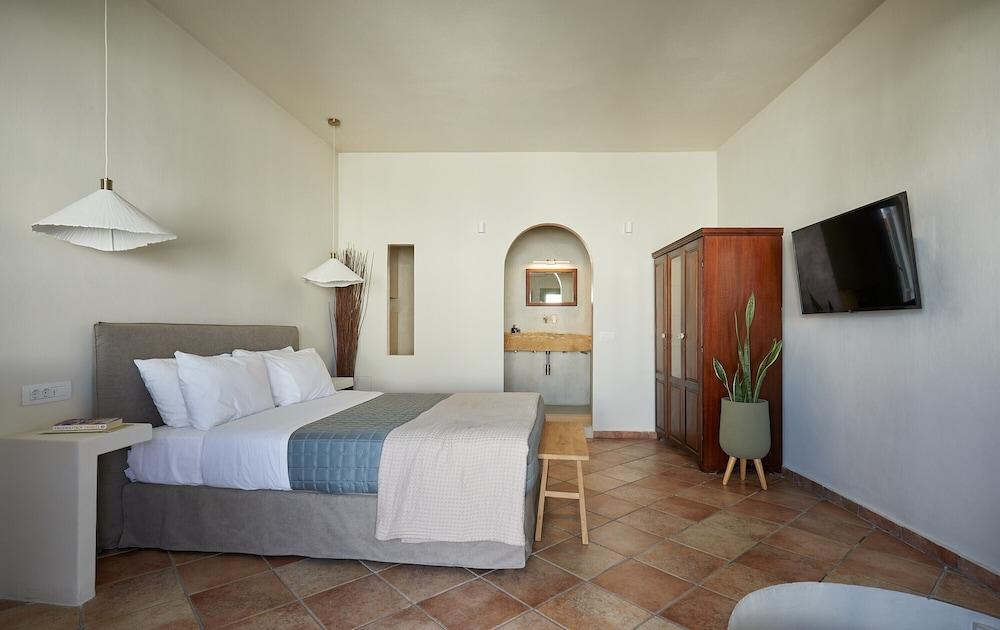 Arvanitis Cave Village