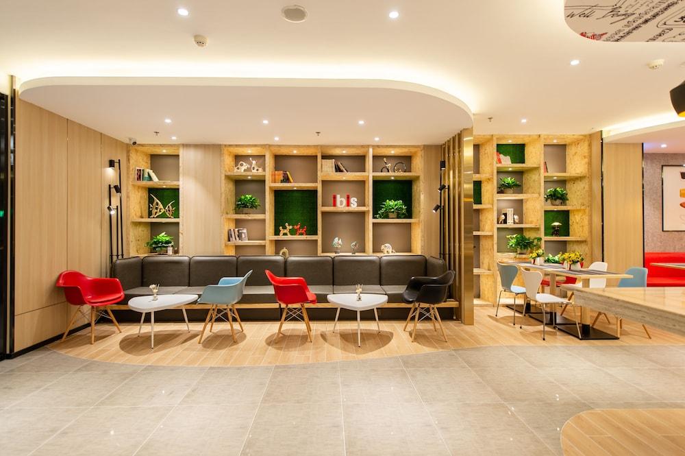 Ibis Dalian Xinghai Park