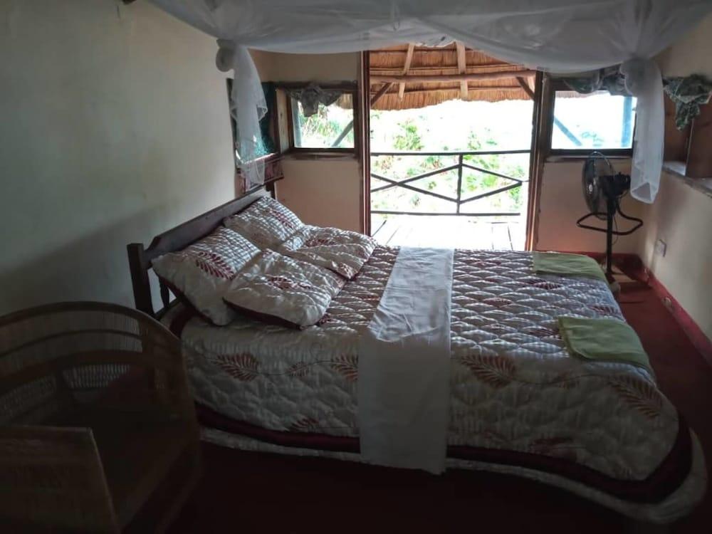 Impeccable 3-bed Cottage in Cape Maclear