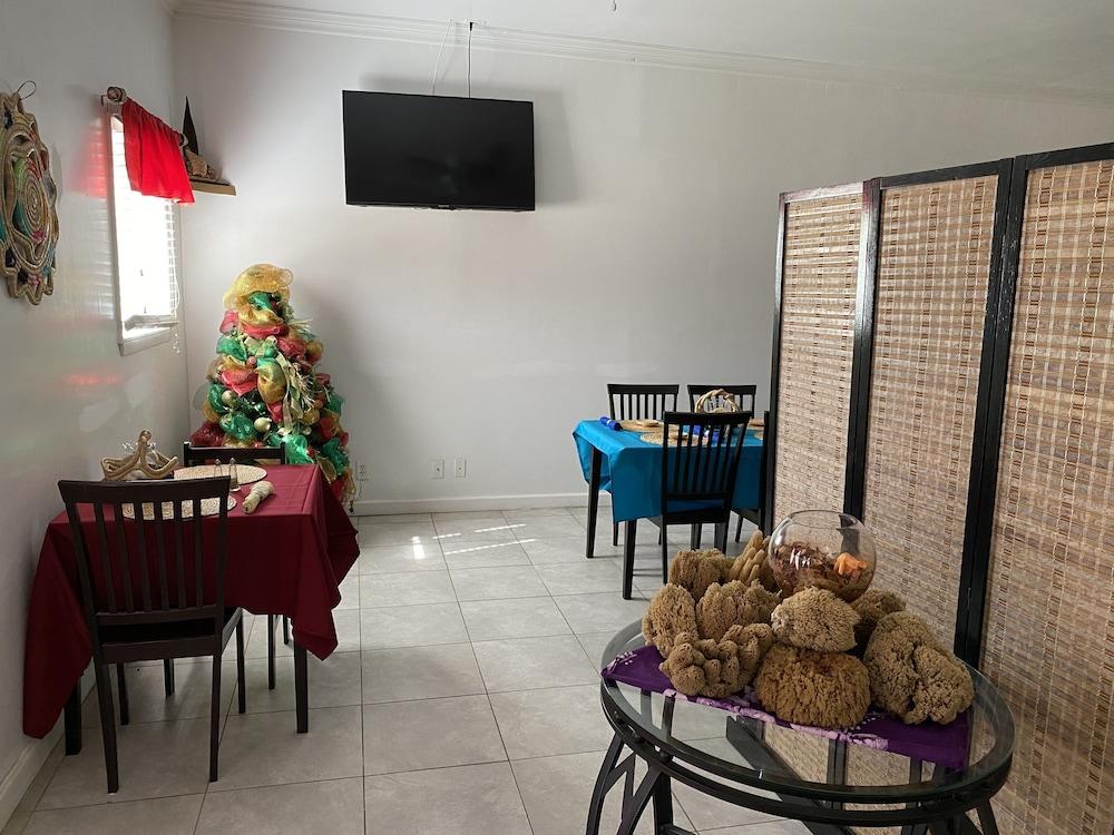 Island Comfort Bed & Breakfast