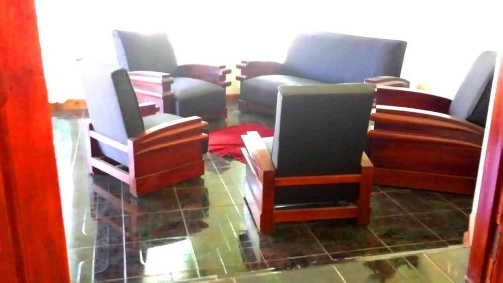 Windy Hills Holiday Bungalow