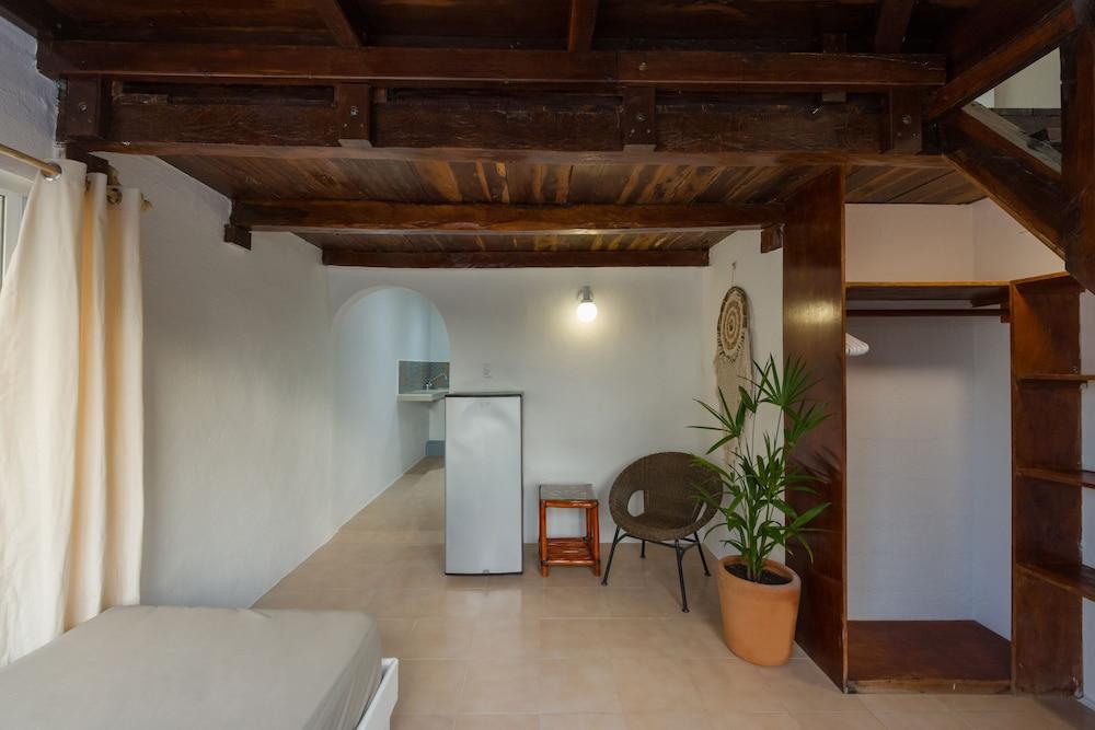 Hotel Caracol Puerto Morelos