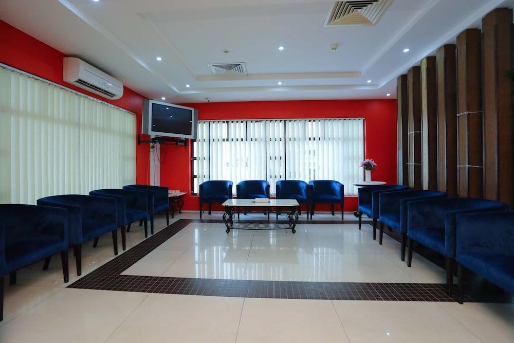 OYO 115 Sunshine Tower