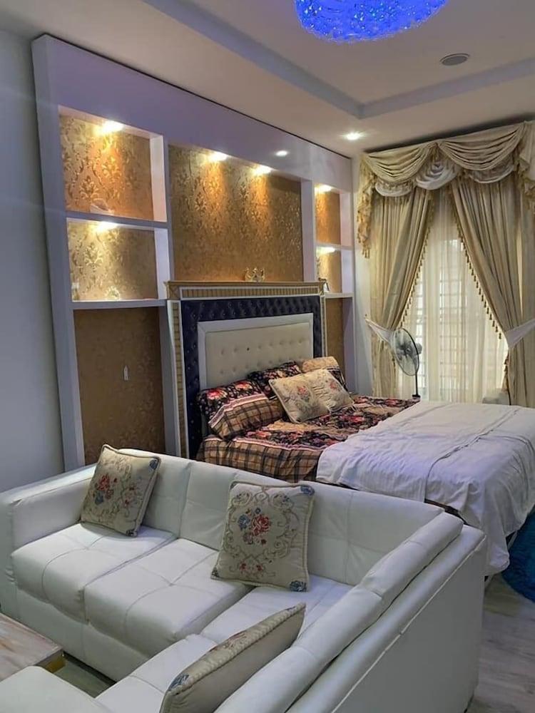 Georgetown Residence