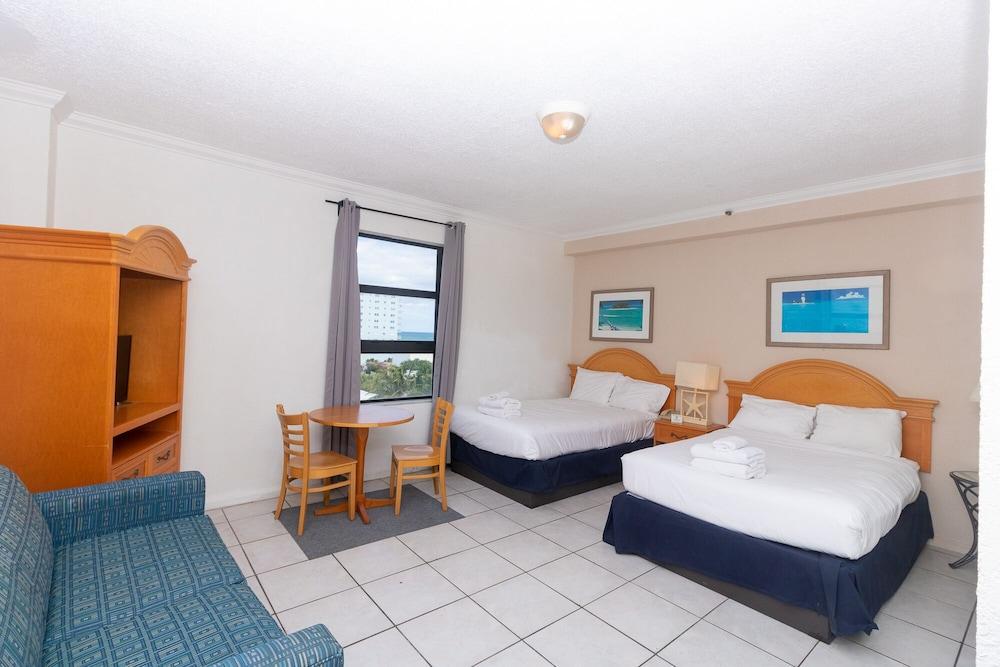 679 City View Hollywood Beach