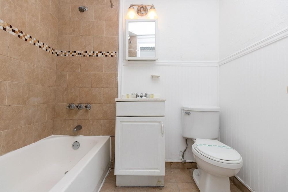 688 Partial Ocean View Hollywood Beach Resort