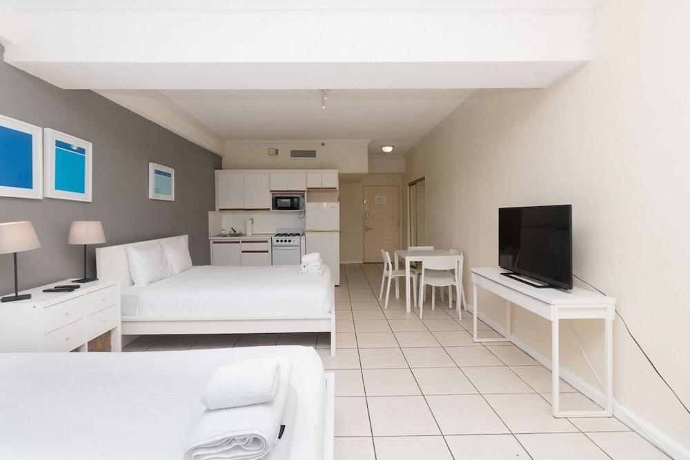 549 City View Hollywood Beach