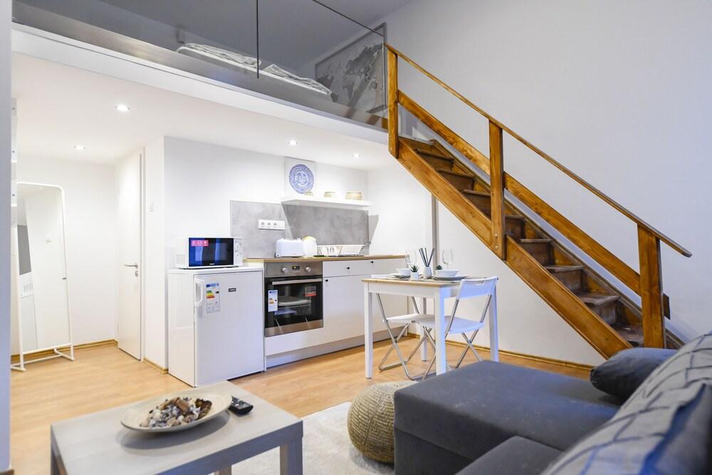 Cosy flat Rottenbiller str, Sun