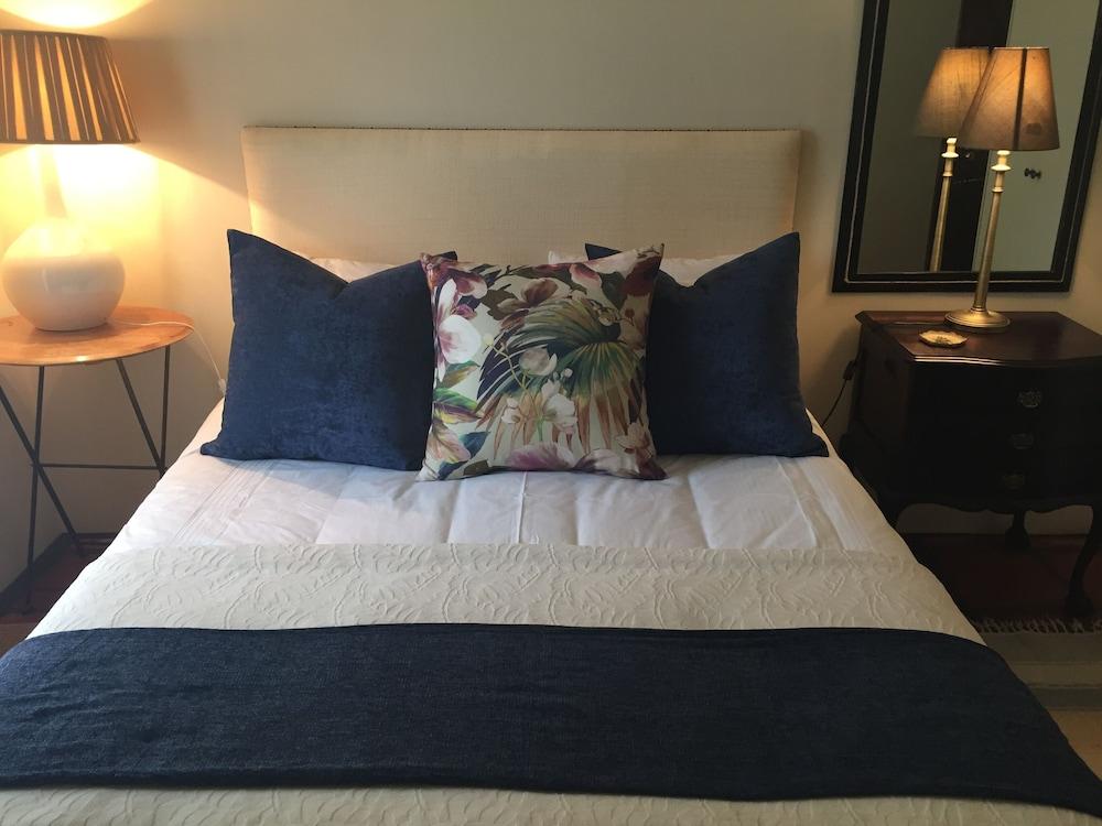 Navarre Farm Cottages