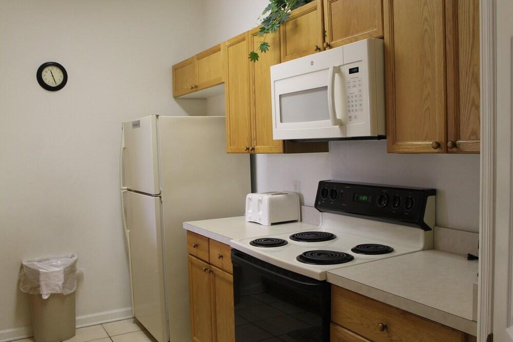 Windsor Palms Condos by OVRH