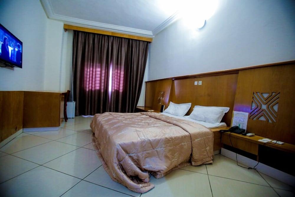 Complexe Hôtelier Akparo