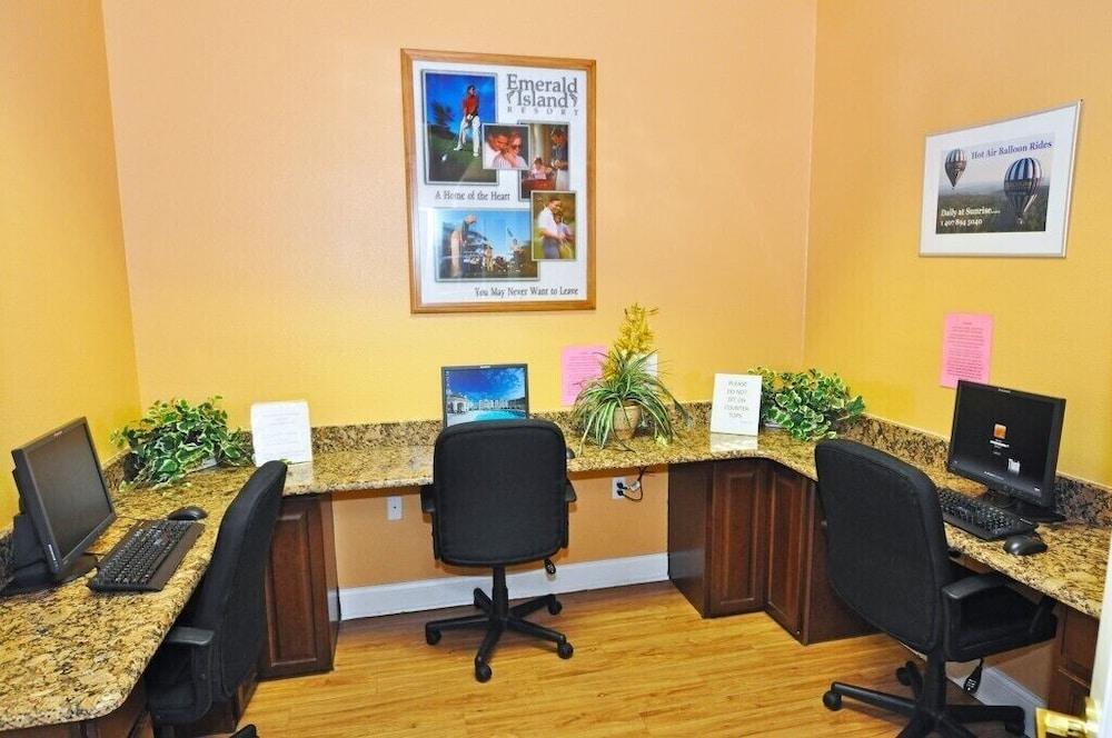 Emerald Island Resort IHR 3022