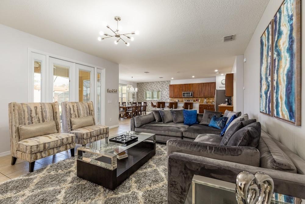 6 Bedroom Villa Bella Vida