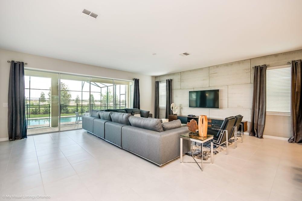 9 Bed 6,5 Ba Villa Games, Pool & Spa