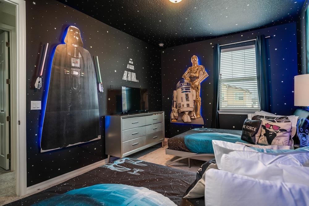 Exceptional 9 Bed 6,5 Ba Villa Games, Pool & Spa 1810c