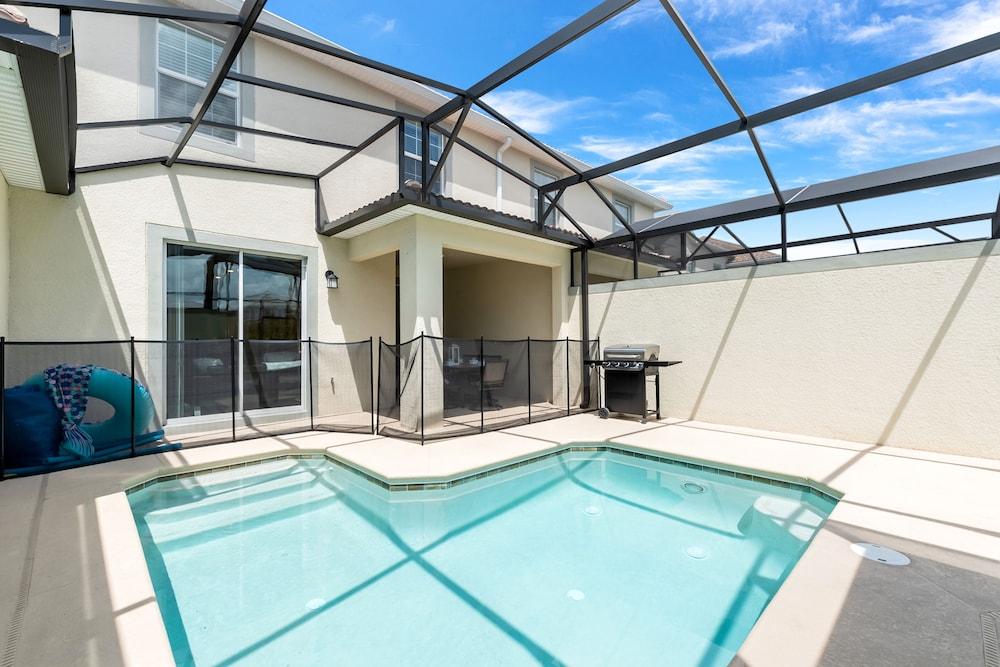 4 Bed 3 Ba Champions Gate Pool Home