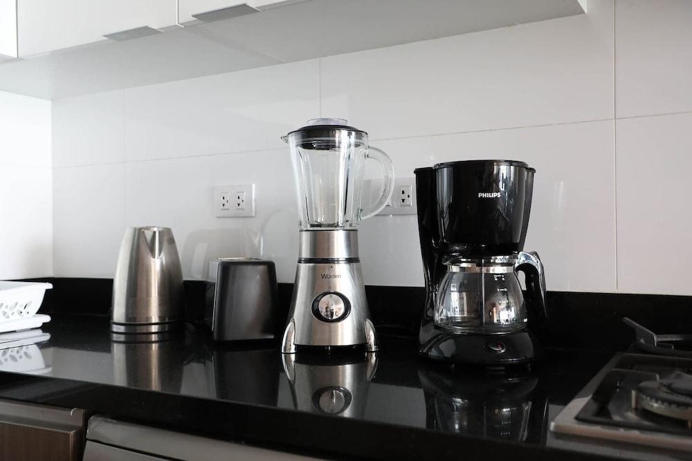 Luxury Penthouse with Stunning 180° Sea View