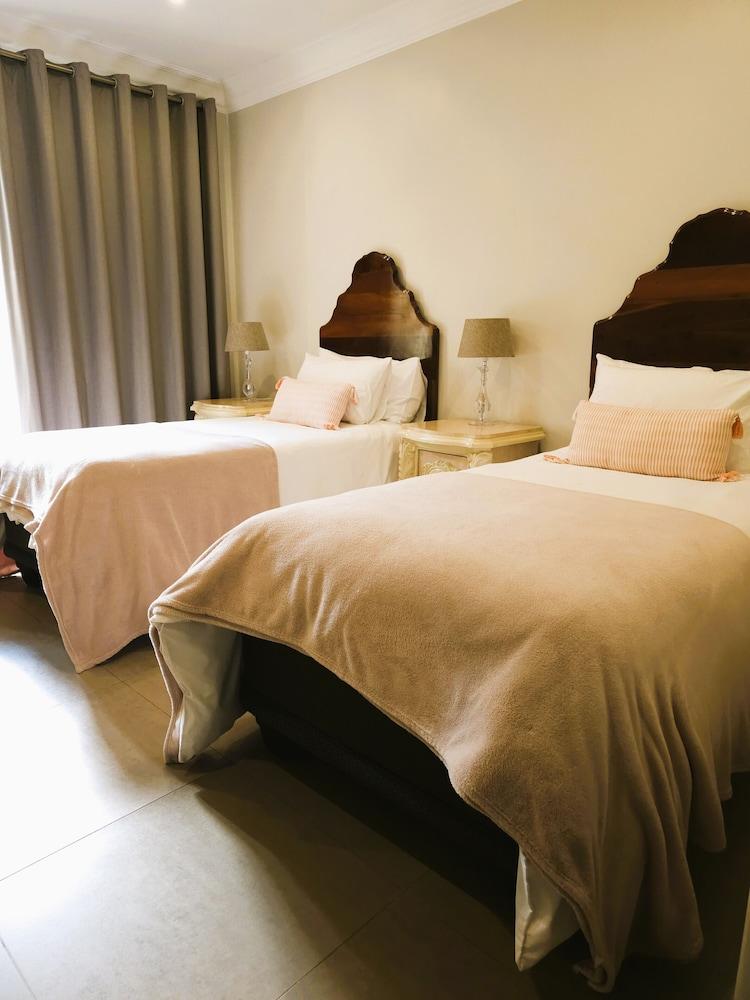 Maison de Leo Luxury Guesthouse