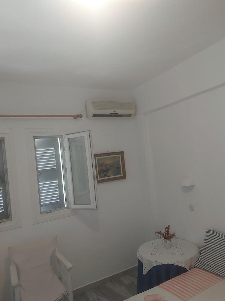 Kikis Refurbished Apartment a Veranda Dream