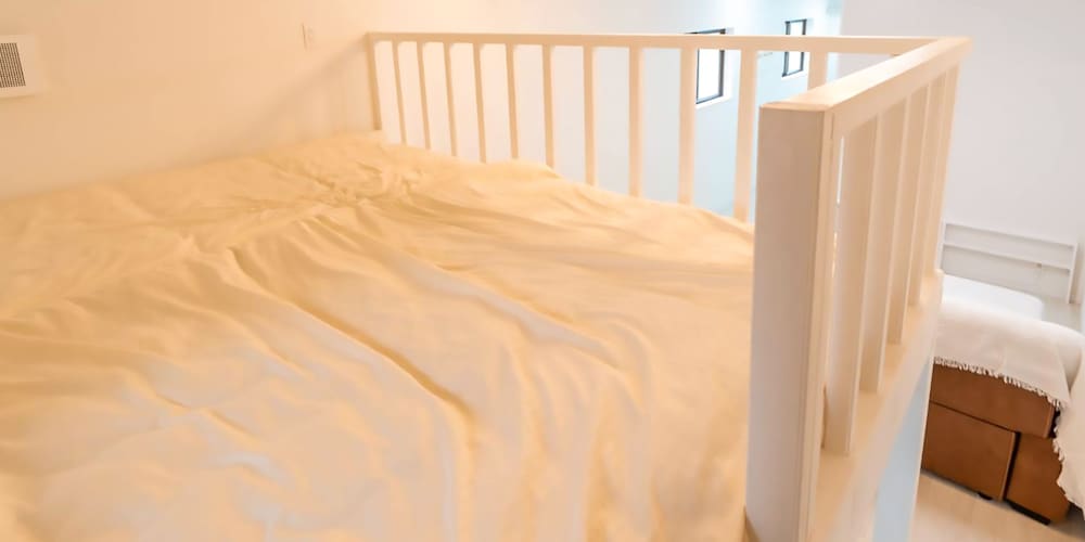 WARAYUN SO Port city May