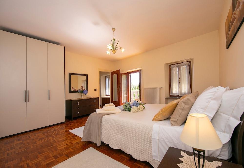 The Cottage on the Lake