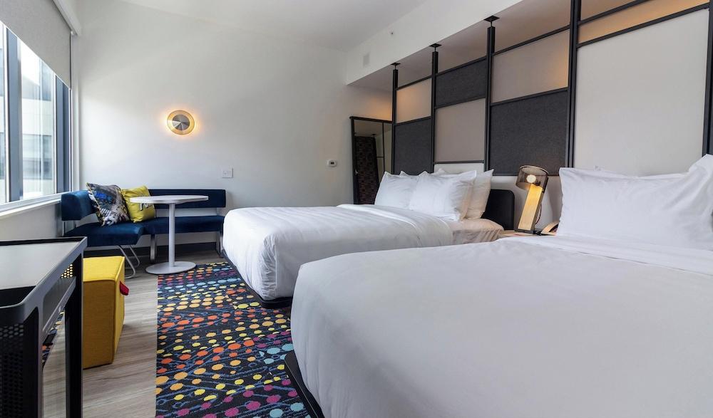 Aloft St. Louis Cortex