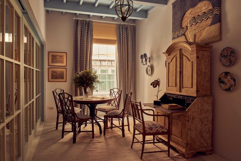 Cristine Bedfor Mahón Boutique Hotel