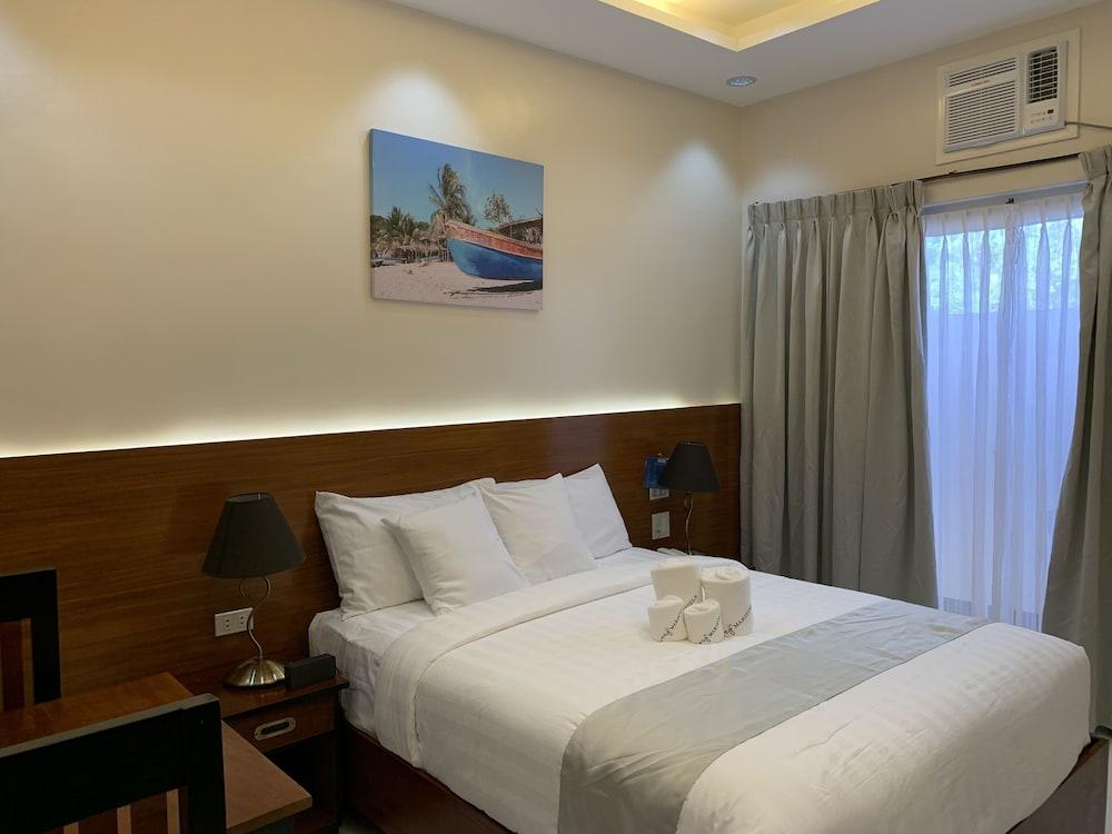 Villa MJ Maristela Beach Resort