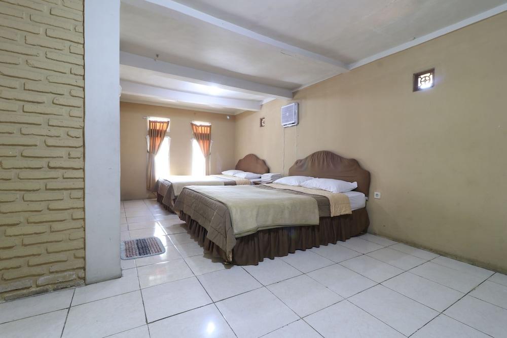 Kampung Pa'go Resort Hotel