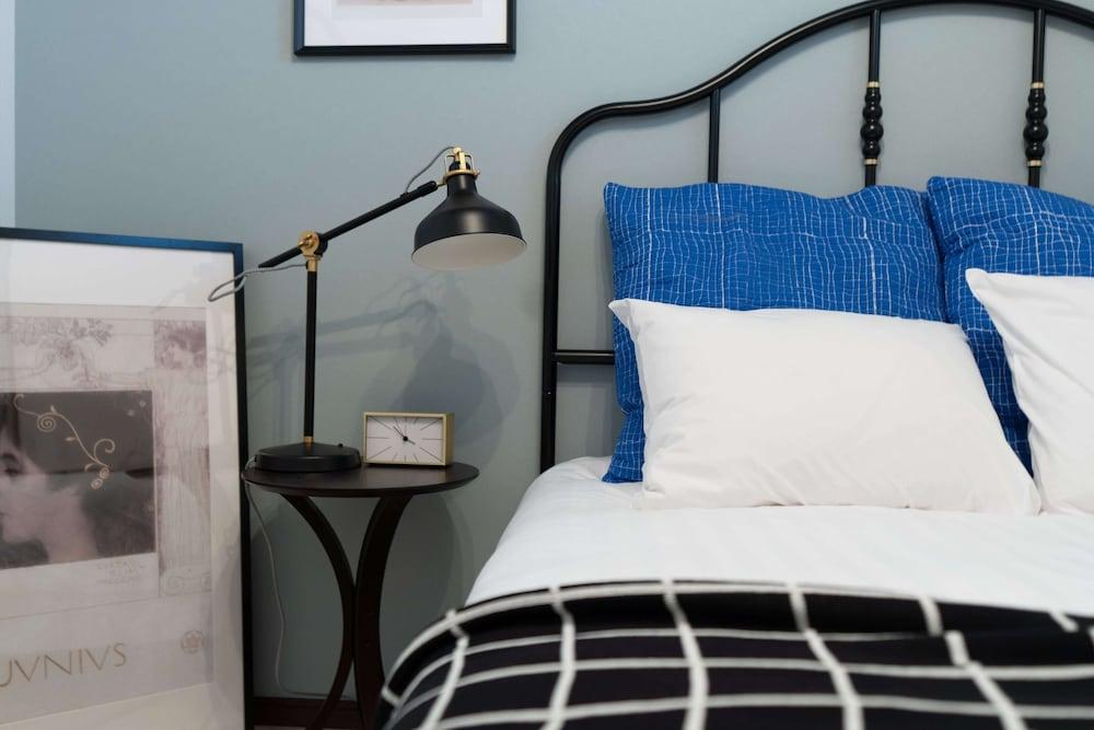 Back to 90s American Style House