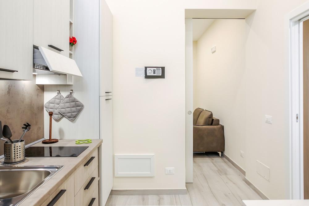 Bari Centrale Railway Station Apartment