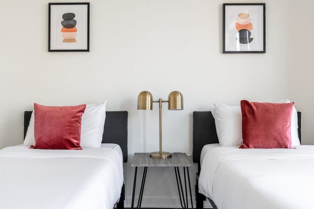 Kasa Alexandria Washington