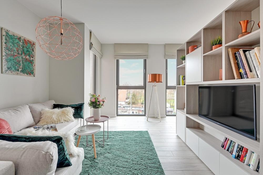 Flats For Rent - Garden Gates