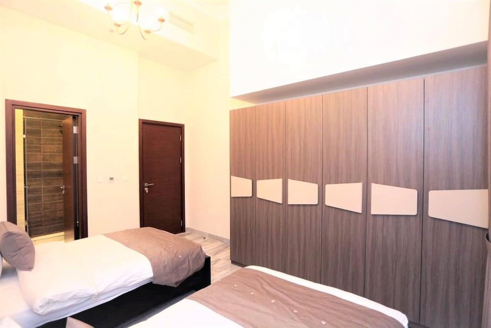 Marbella Luxury 2 Bedrooms Balcony