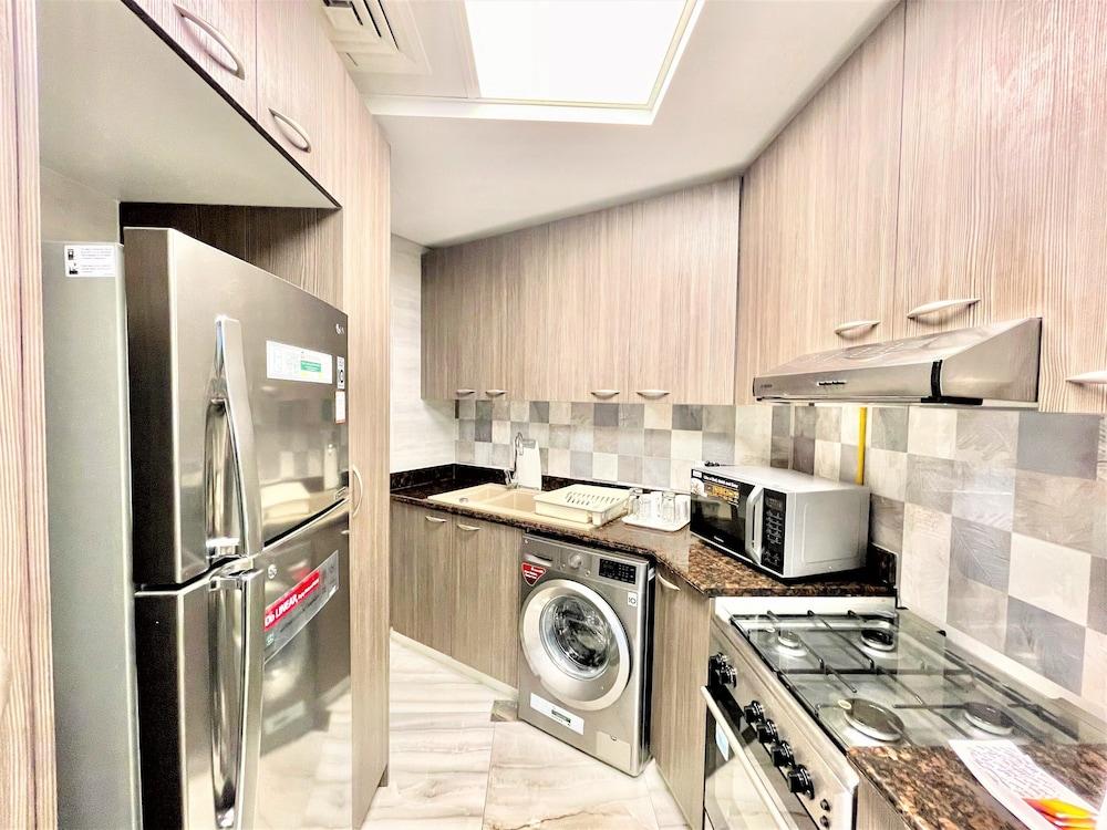 Spacious Marbella 2BR With Scenic Views