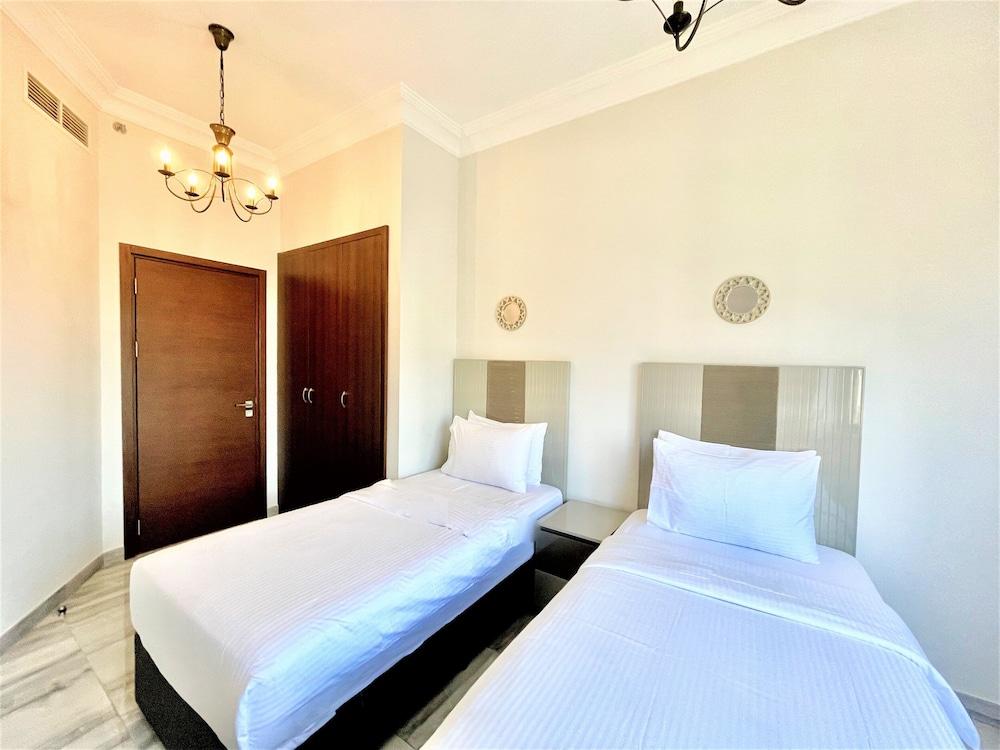 Spacious Marbella 2BR With Scenic Views