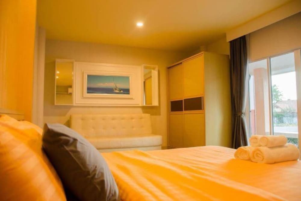 CAPITAL O916 Chill Chill D Pool Villa