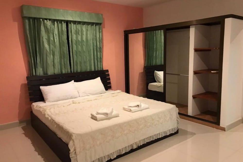 CAPITAL O916 Chill Chill D Pool Villa