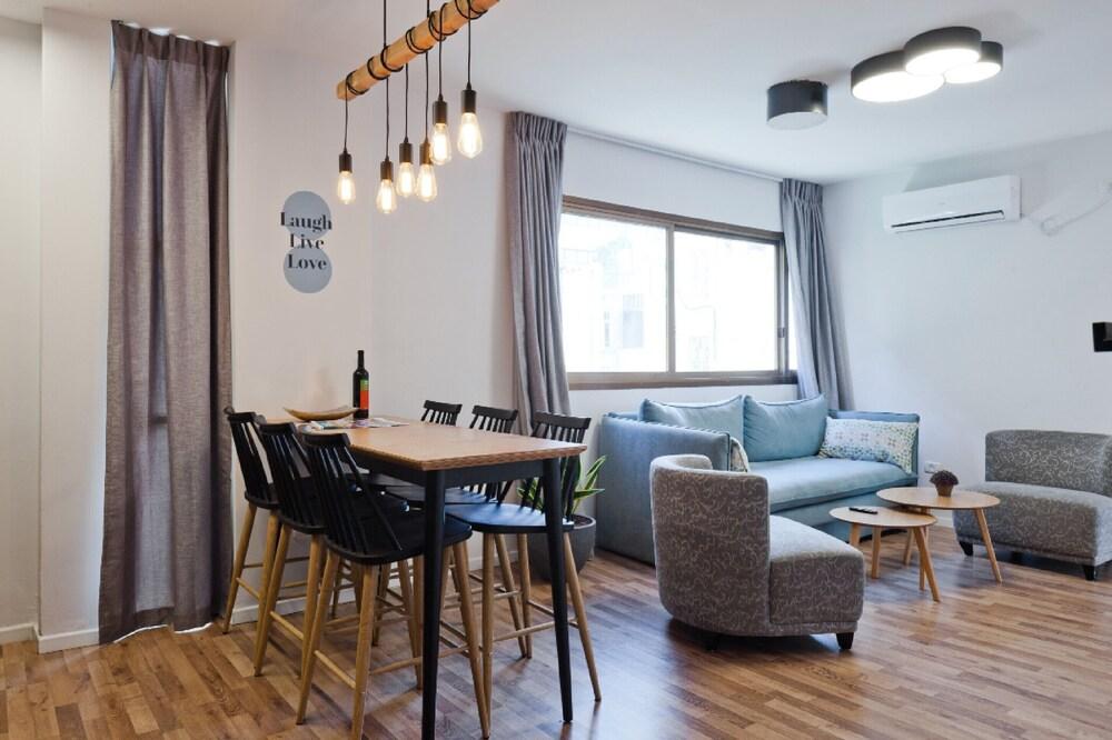 Sansa Urban Residence