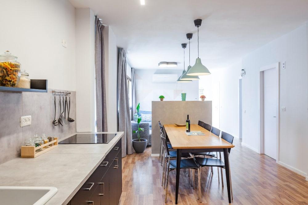 Sansa Urban Residence