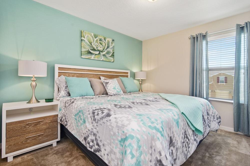 5152A  Compass Bay  47070/49868