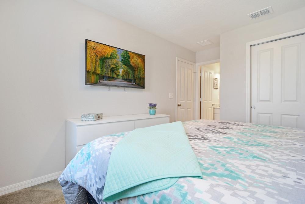 5152A  Compass Bay  47070/49868