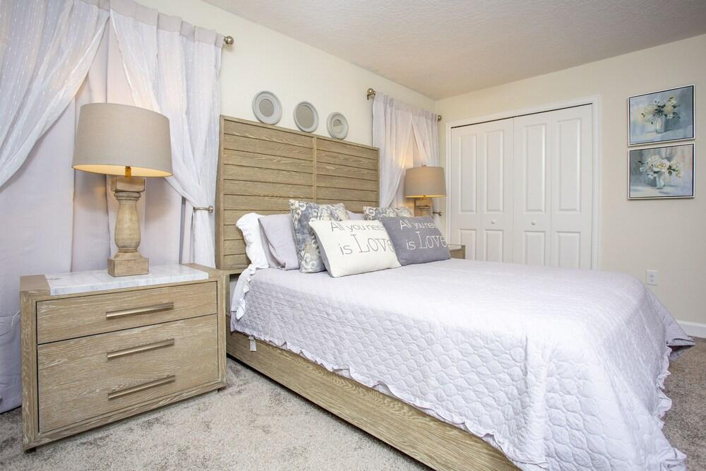 218 Champions Gate Resort 77228 / 80936