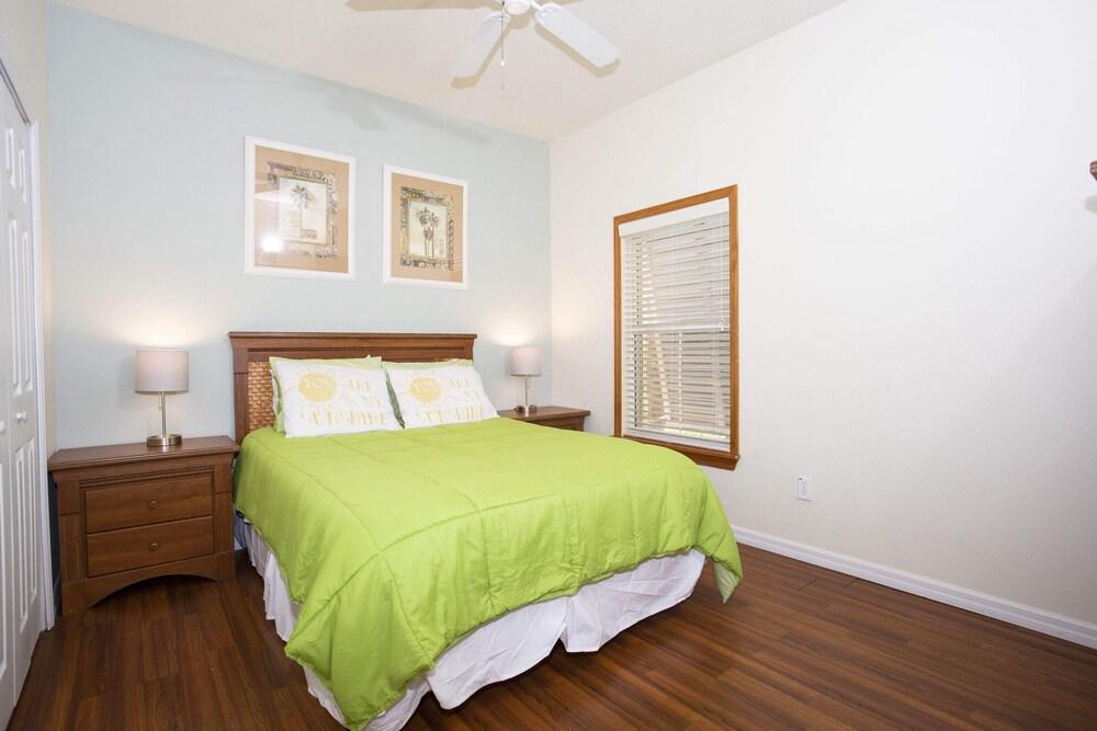 8570 Encantada Resort  56417 / 59035